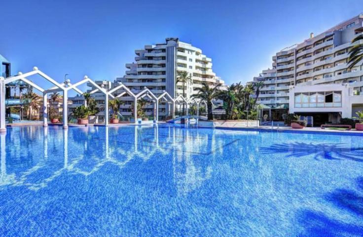 Benal beach vista al mar y parque acuático Benalmádena Esterno foto