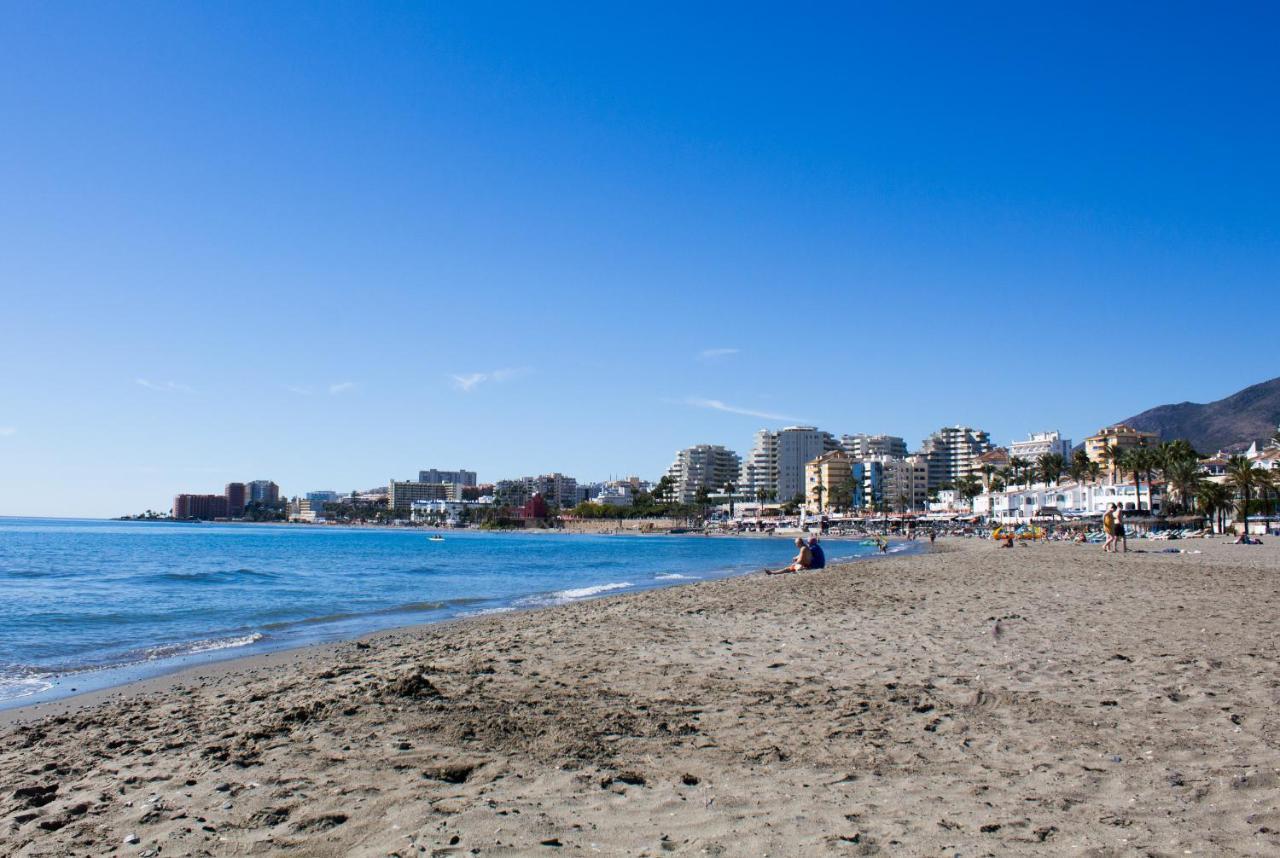 Benal beach vista al mar y parque acuático Benalmádena Esterno foto