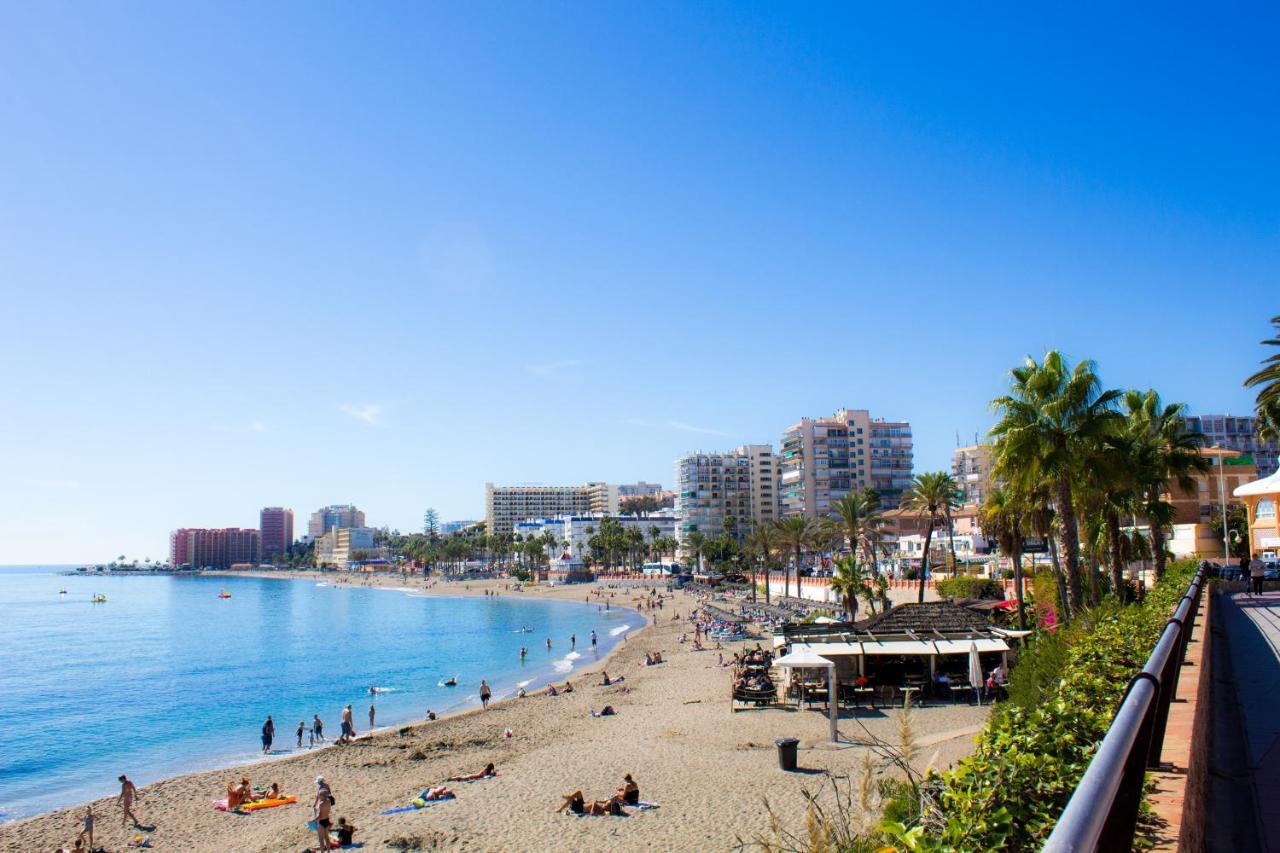 Benal beach vista al mar y parque acuático Benalmádena Esterno foto