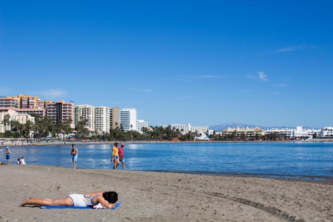 Benal beach vista al mar y parque acuático Benalmádena Esterno foto