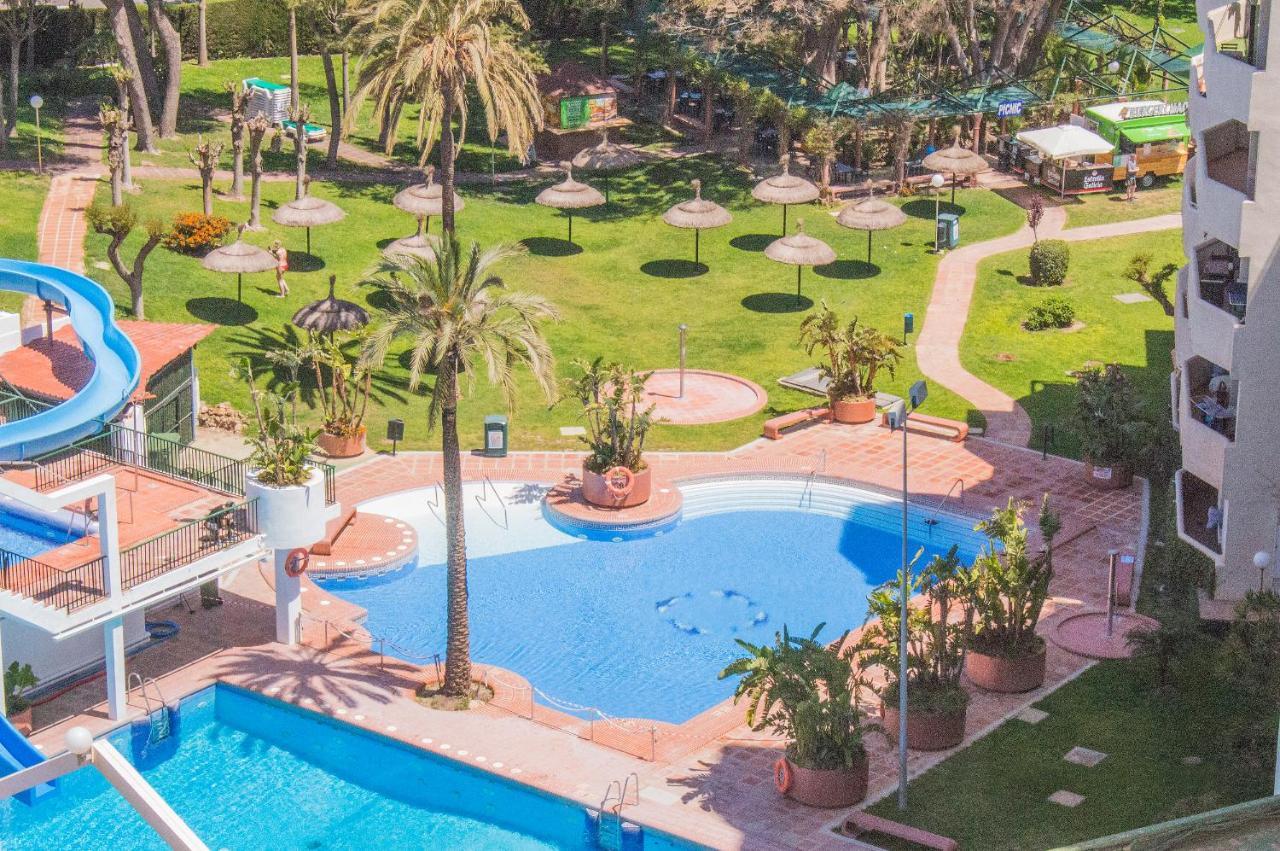 Benal beach vista al mar y parque acuático Benalmádena Esterno foto